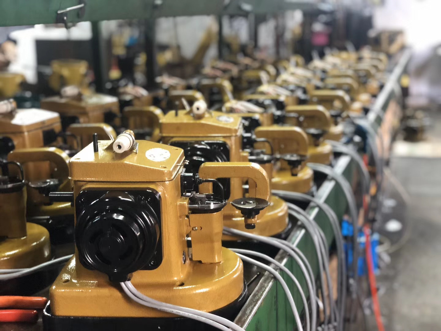 China Electronic Industrial Re - Leather Needle Heavy recension och pris